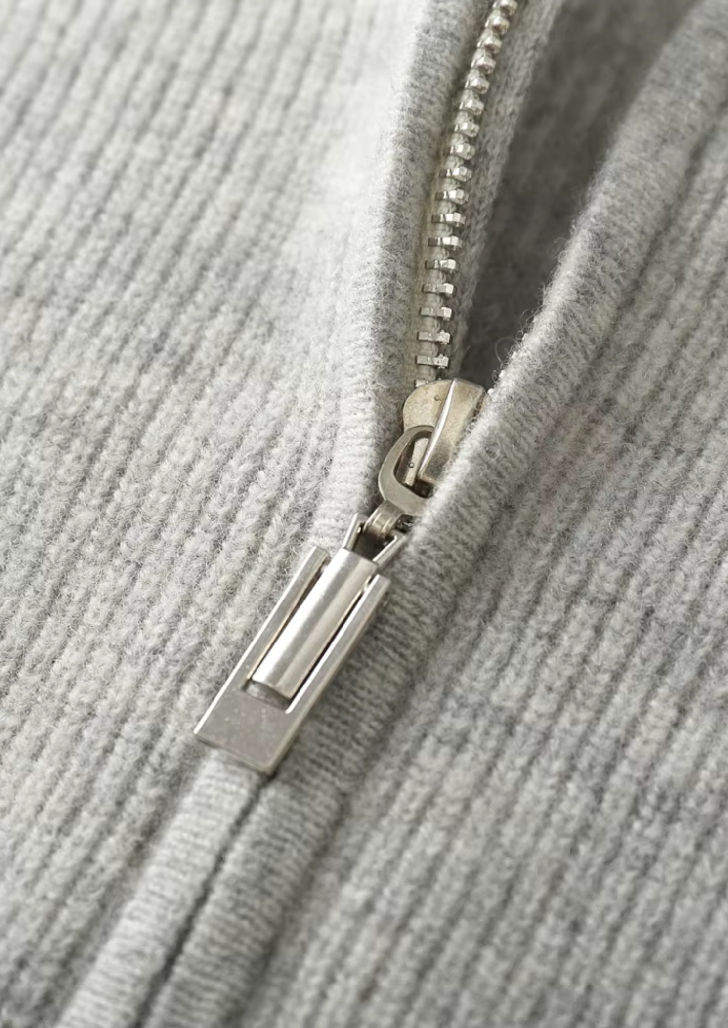 MERINO RIBBED ZIPPER